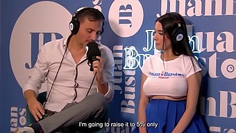Ambarprada'S Wild Ride On Sex Machine During Pregnancy, Complete Video